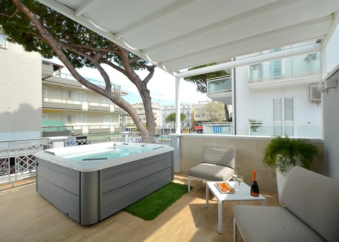 Prime Blue Suite - Appartamenti con jacuzzi privata Riccione